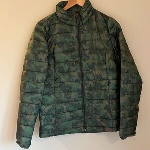 Amazon essentials puffer jacket